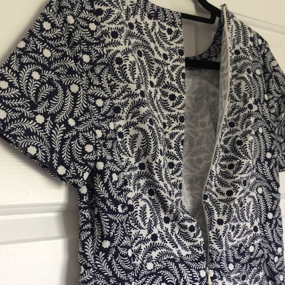 NWOT Boden Island navy blue and white calico floral shift dress 8 S M - Picture 5 of 12